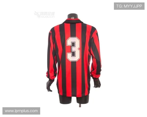 米兰近年来球衣设计中绿色元素的融入与创新探索 米兰近年来球衣设计中绿色元素的融入与创新探索