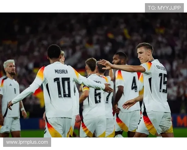 施洛特贝克：在多特蒙德争冠不仅是目标 更是为了荣誉而战