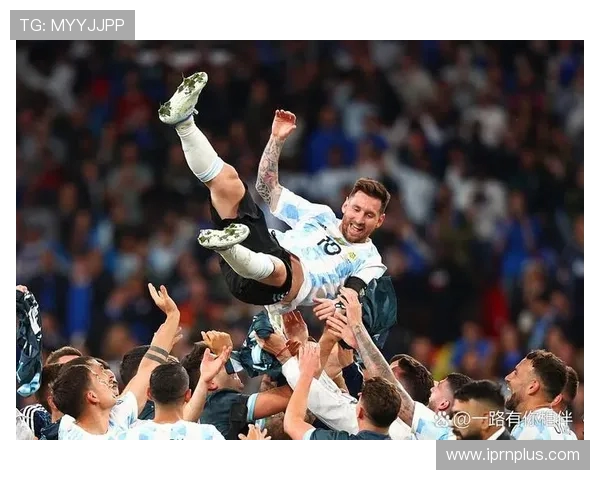 格列兹曼与阿尔瓦雷斯选出足球史最强五人梅西与马拉多纳领衔名单 格列兹曼与阿尔瓦雷斯选出足球史最强五人梅西与马拉多纳领衔名单