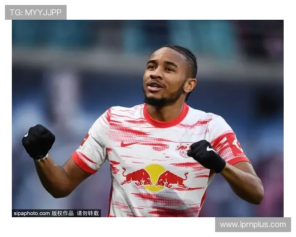 早报:面对进球不断的赞誉 我只想继续为球队贡献更多 早报:面对进球不断的赞誉 我只想继续为球队贡献更多