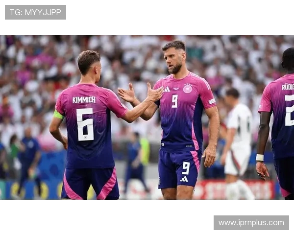 基米希谈凯恩非传统9号球员并称球队胜利实至名归 基米希谈凯恩非传统9号球员并称球队胜利实至名归